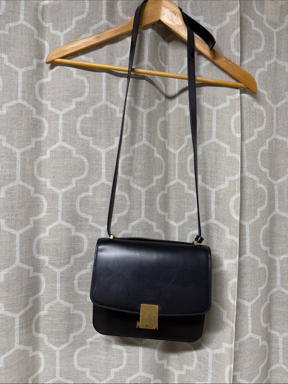 Quince Italian Leather Box Shoulder Bag in black structured gold-tone hardware - Picture 6 of 11